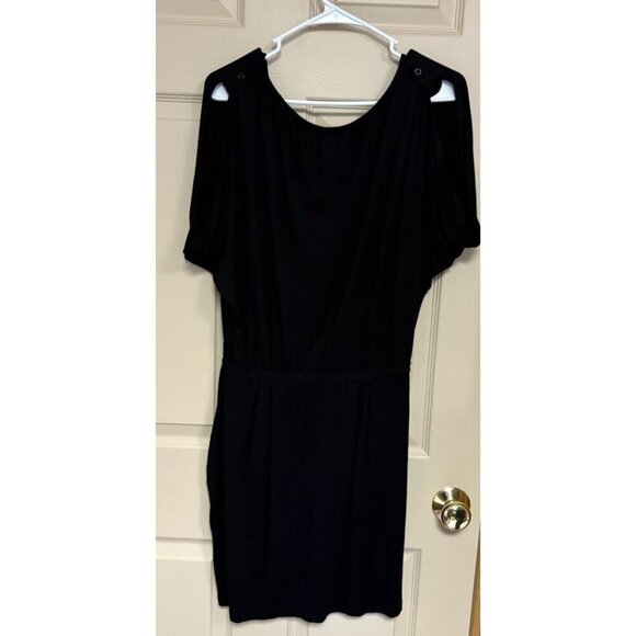 Saks Fifth Avenue Threads Women’s Small Black Shift Dress Peek A Boo Shoulders - Picture 3 of 4